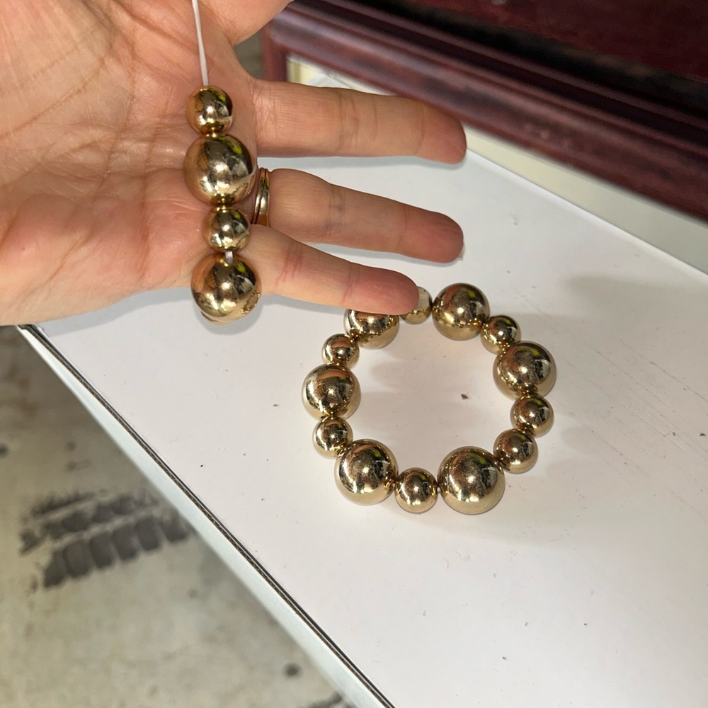 2 Gold Beaded Bracelets chunky stackable statement jewelry fashion accessories - Picture 4 of 6